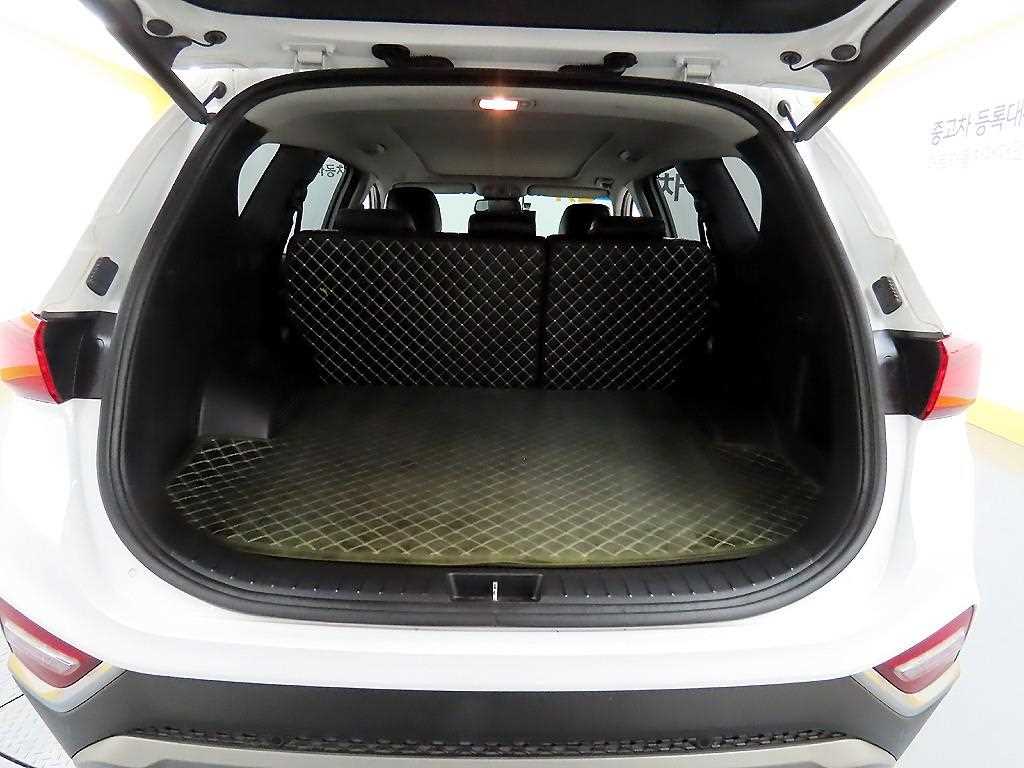 HYUNDAI Santa Fe 2019 Blanco - Importación desde Corea - HF Imports Iquique - Foto 18