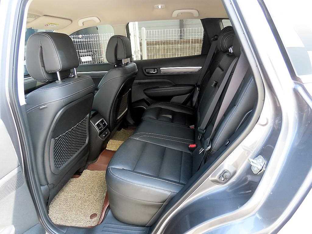 SAMSUNG QM6 - Vista 6