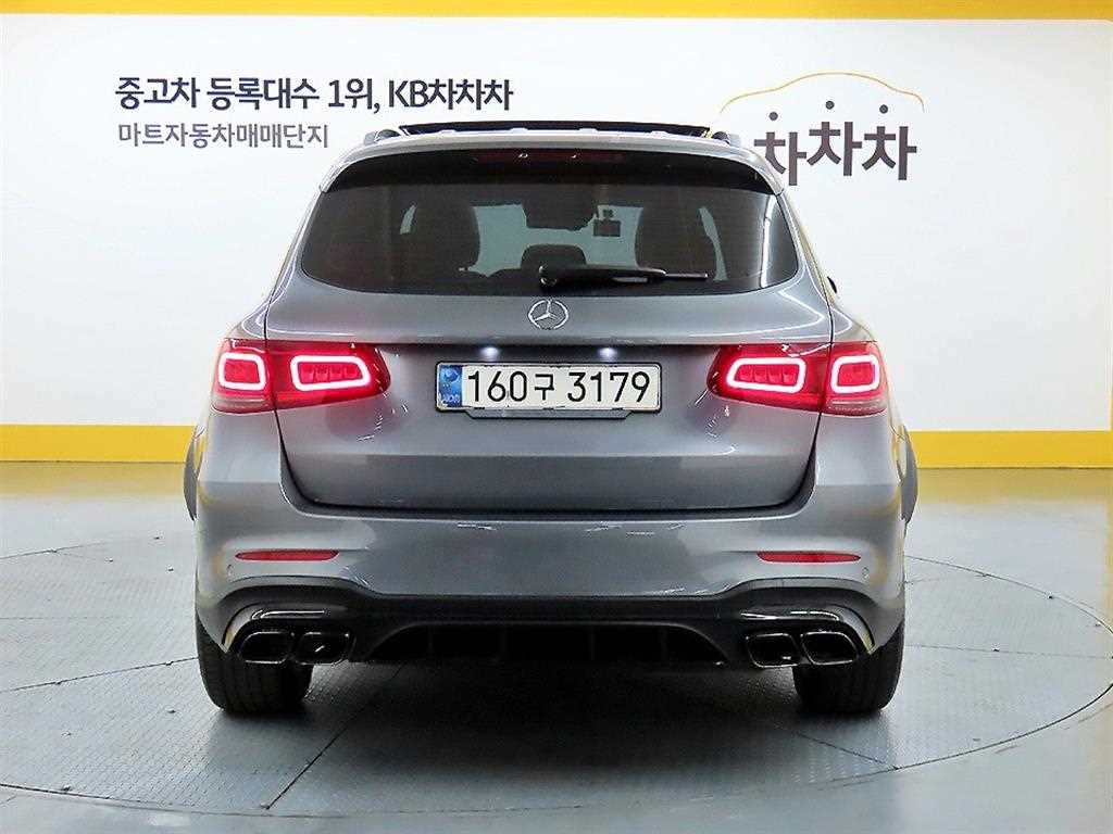 Mercedes Benz GLC Class - Vista 3