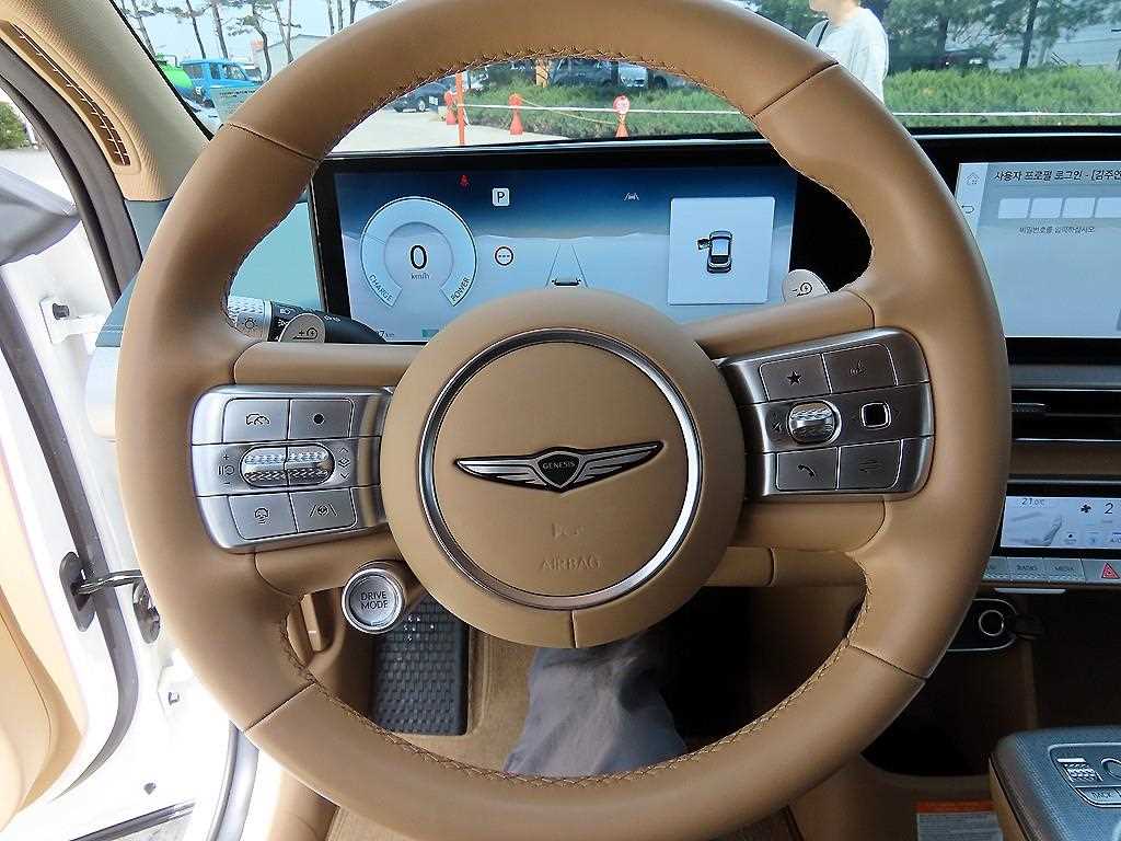 Genesis GV60 - Vista 8