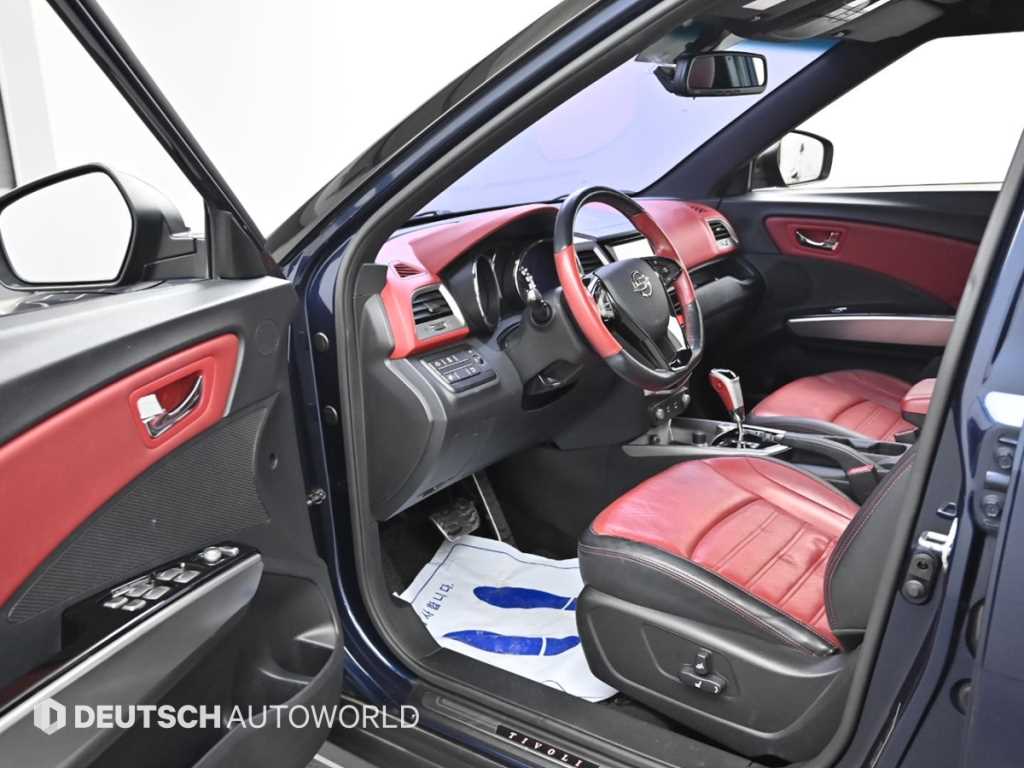 Ssangyong Tivoli - Vista 11