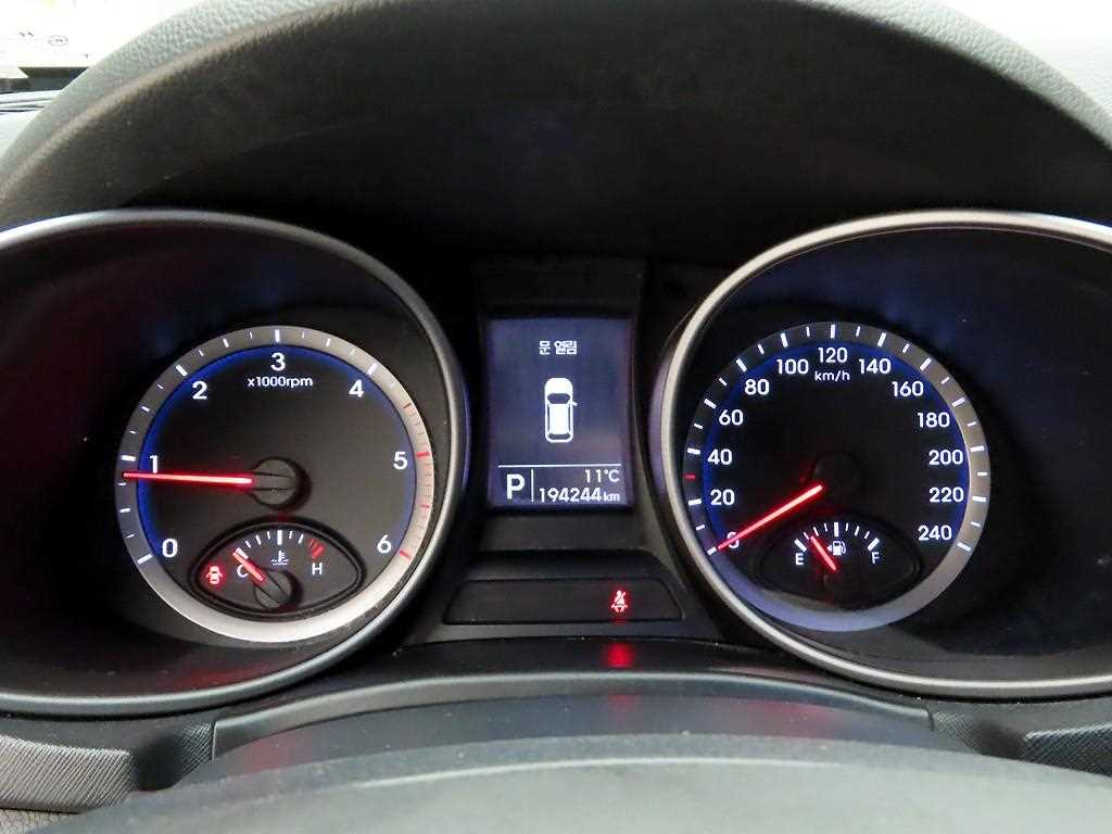 HYUNDAI Santa Fe - Vista 5