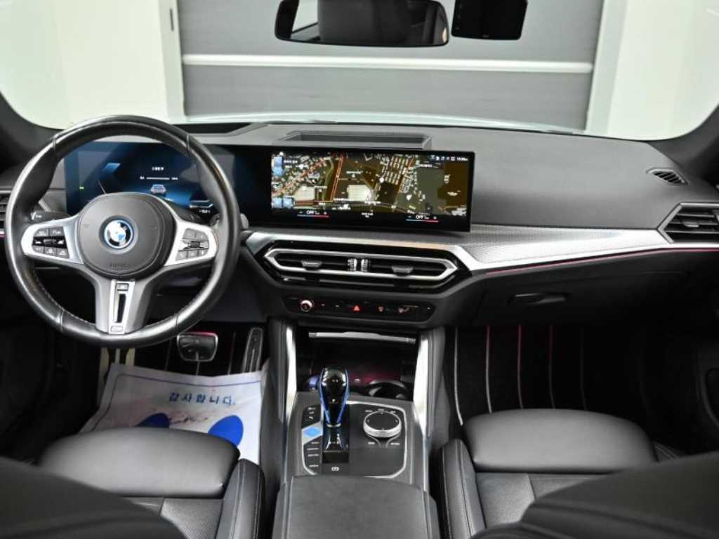 BMW i4 - Vista 7
