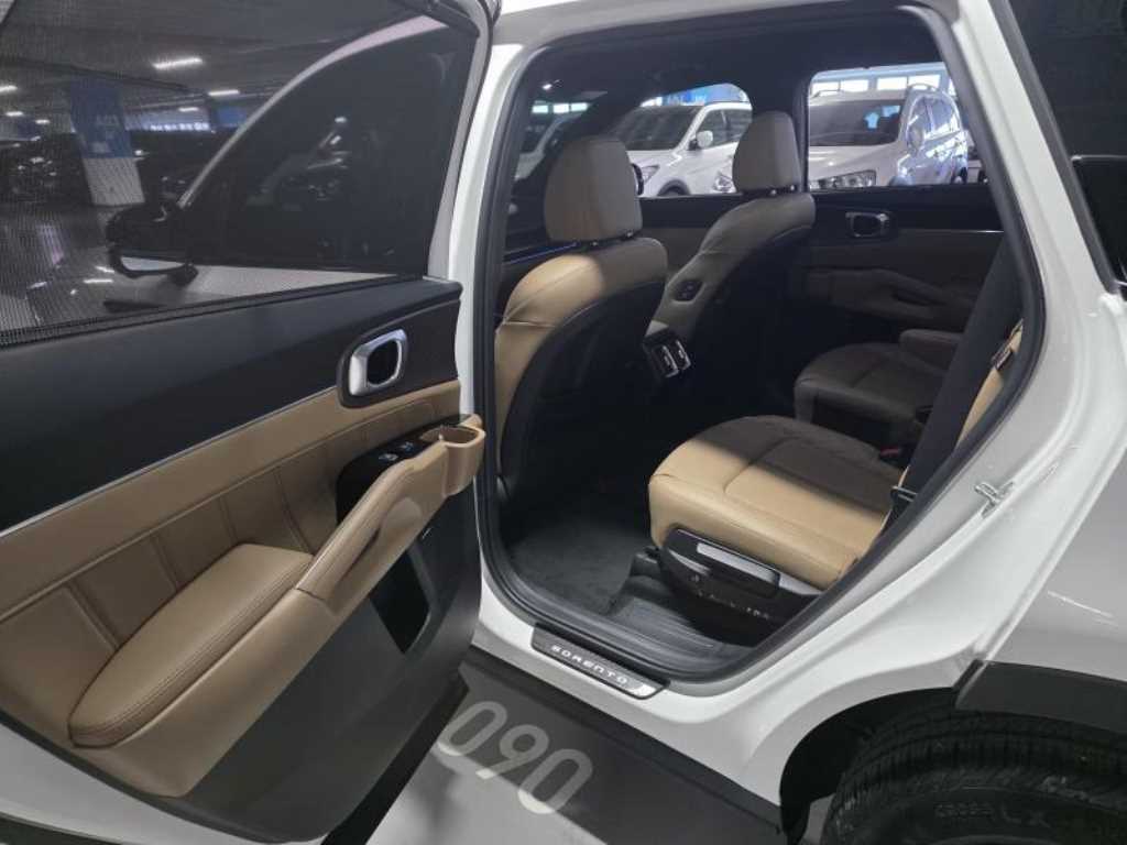 KIA Sorento - Vista 8