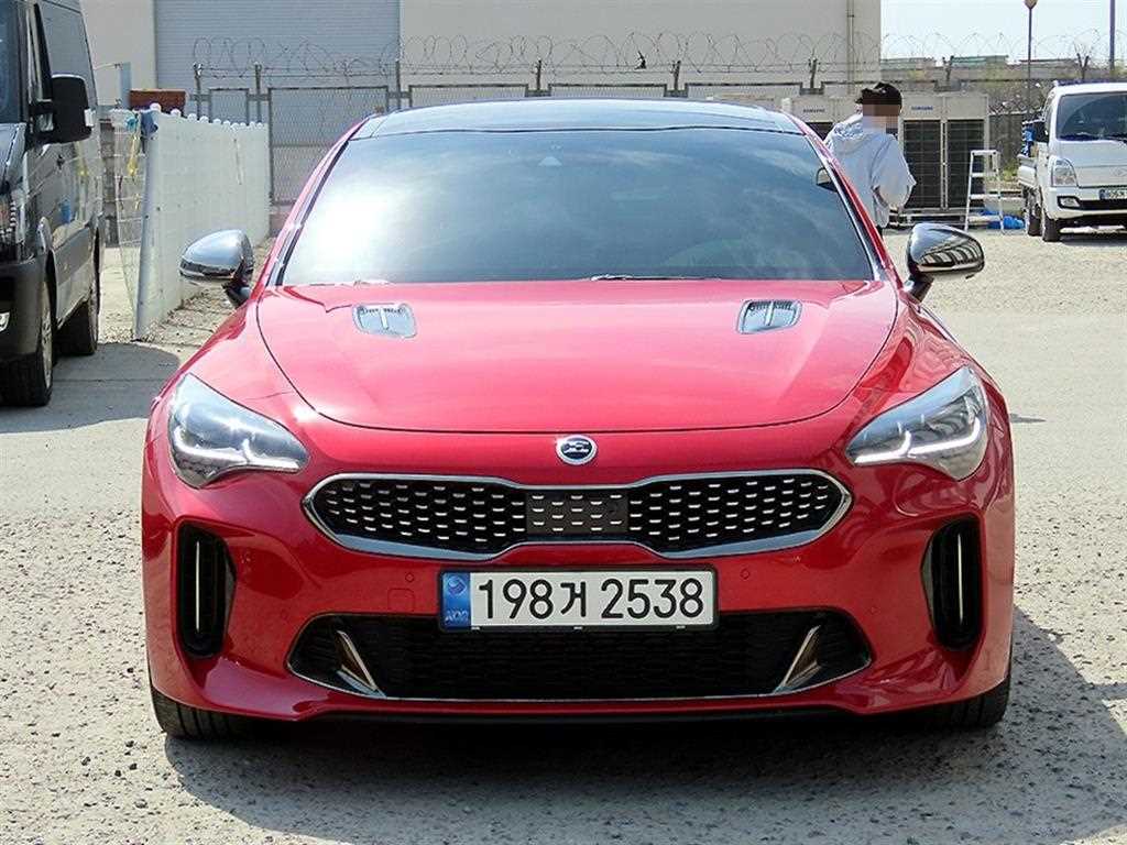 KIA Stinger 2018 Rojo - Importación desde Corea - HF Imports Iquique - Foto 1
