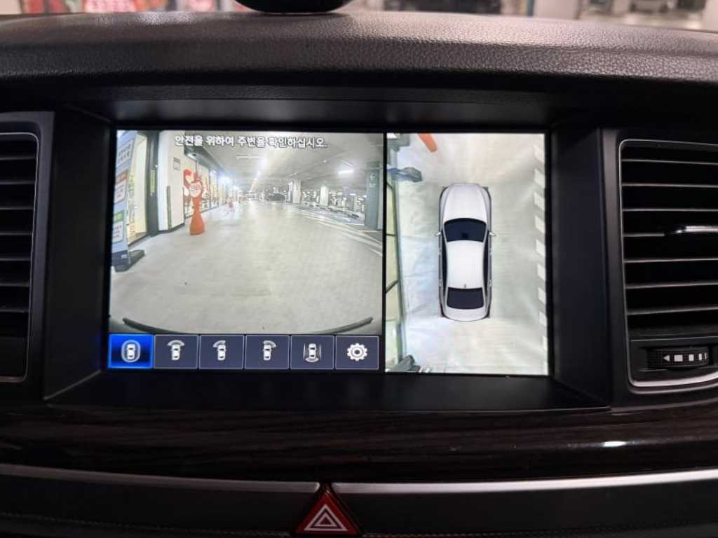 Genesis G80 - Vista 10