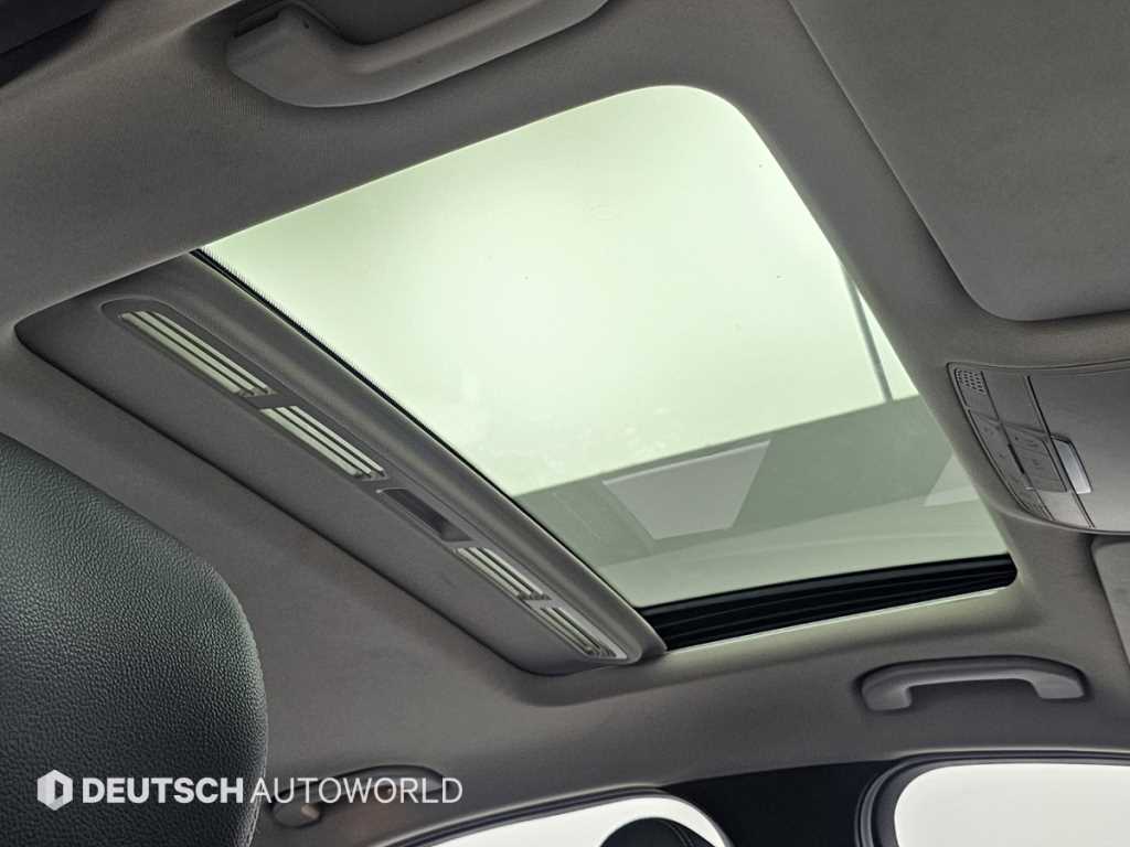 Mercedes Benz C Class 2018 Blanco - Importación desde Corea - HF Imports Iquique - Foto 18