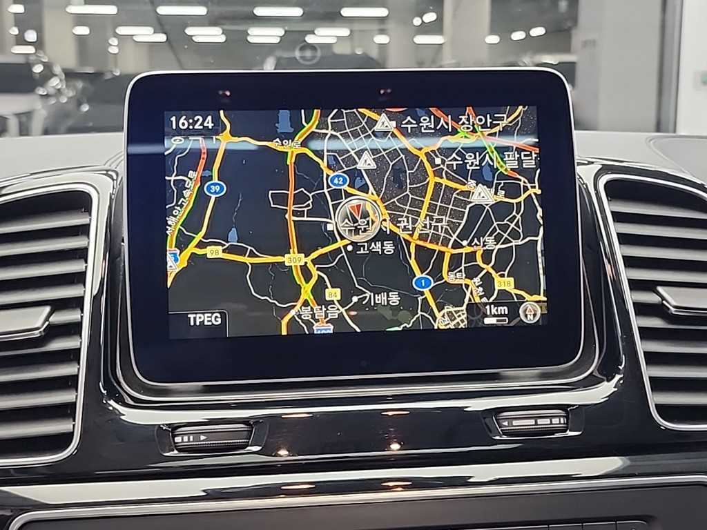 Mercedes Benz GLE Class 2017 Plateado - Importación desde Corea - HF Imports Iquique - Foto 16