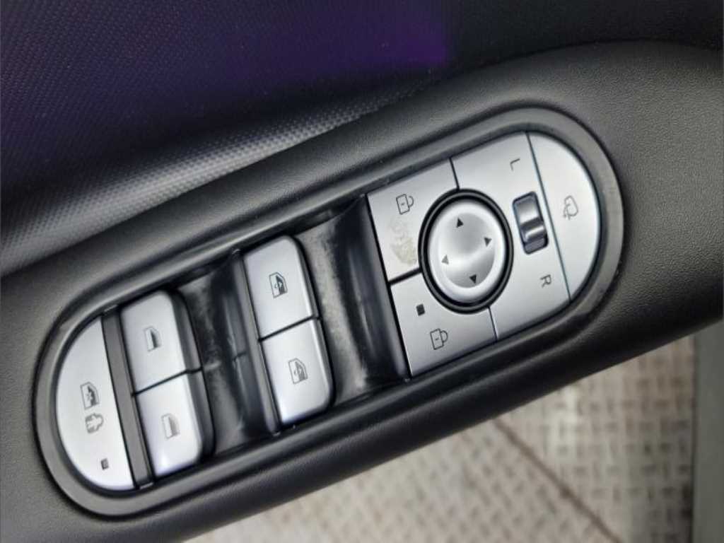 HYUNDAI Ioniq 5 - Vista 7