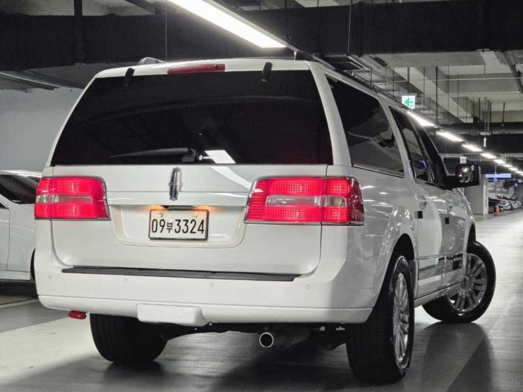 Lincoln Navigator - Vista 3