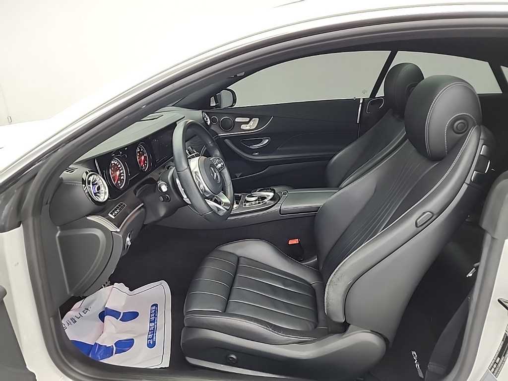 Mercedes Benz E class - Vista 11
