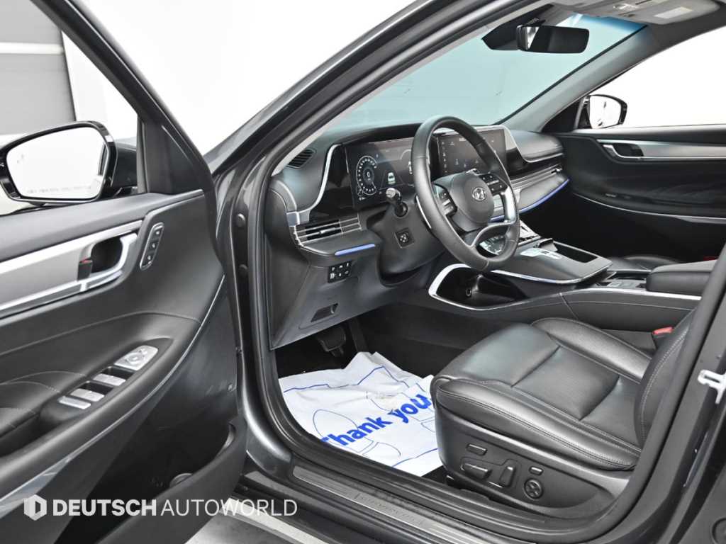 HYUNDAI Grandeur - Vista 11