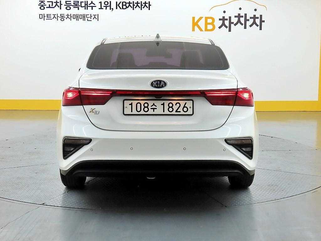 KIA K3 - Vista 3