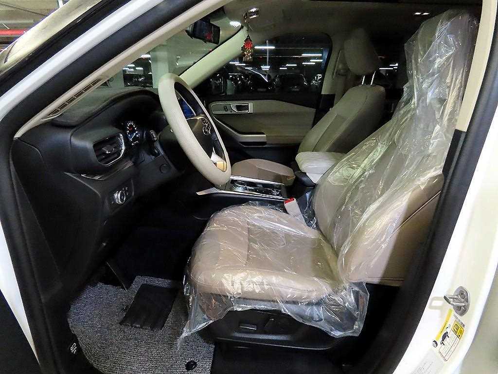 Ford Explorer - Vista 6
