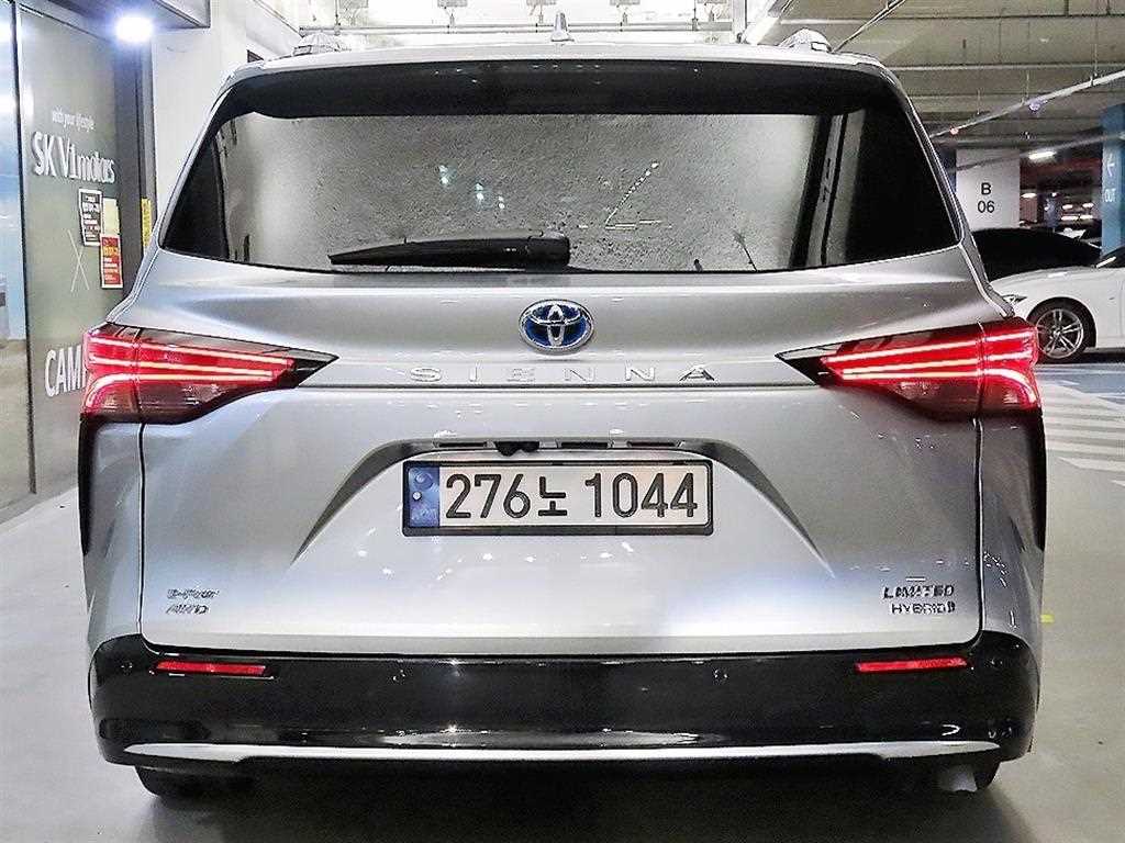 Toyota Siena - Vista 5