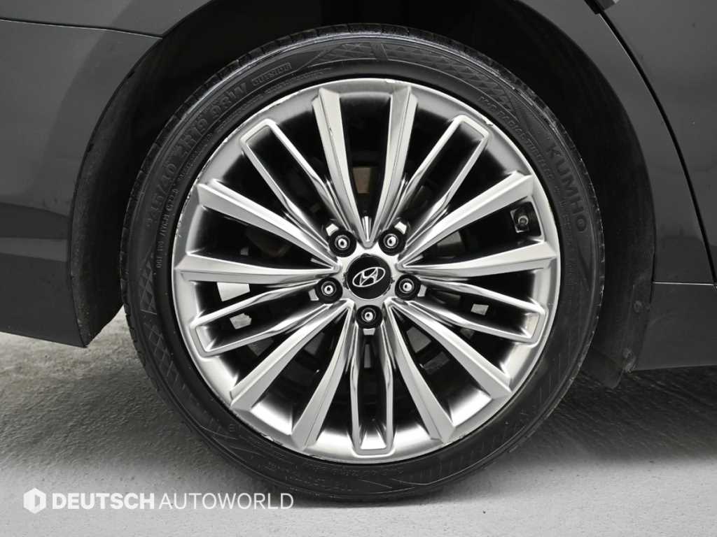 HYUNDAI Grandeur - Vista 5