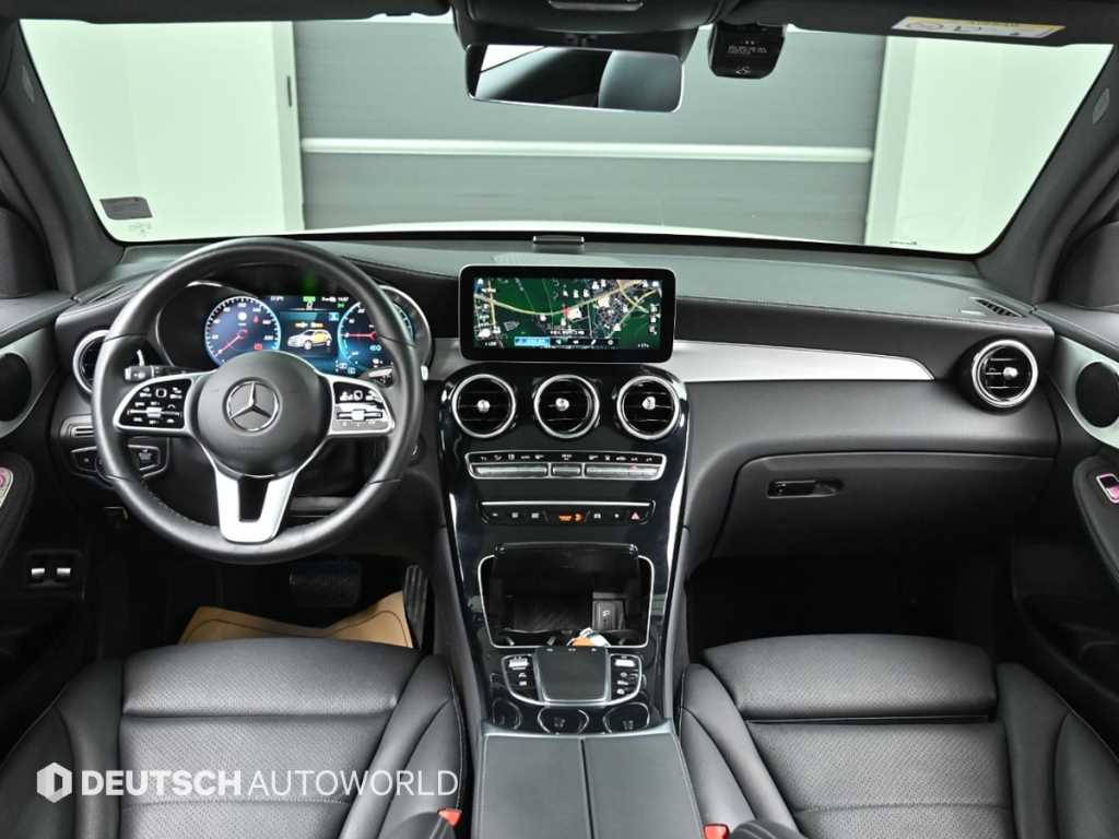 Mercedes Benz GLC Class - Vista 7