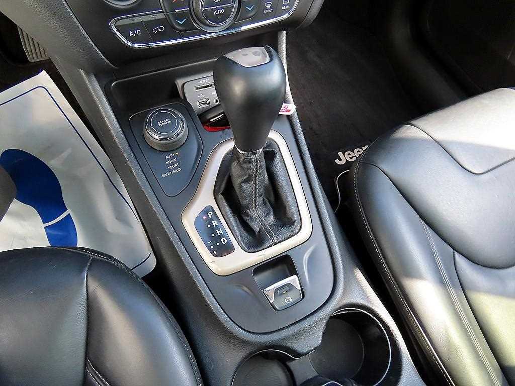 Jeep Cherokee - Vista 10