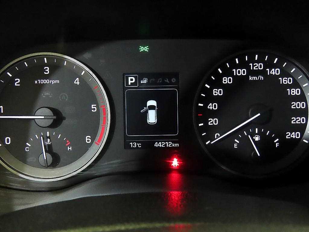 HYUNDAI Tucson - Vista 9