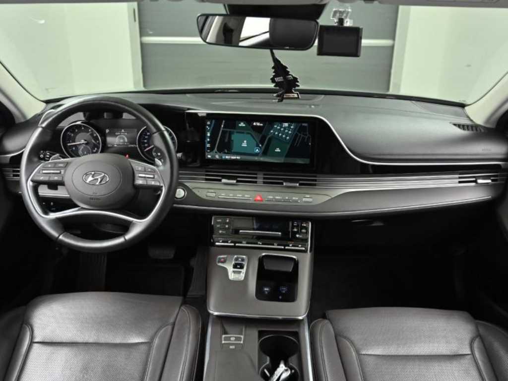 HYUNDAI Grandeur - Vista 7