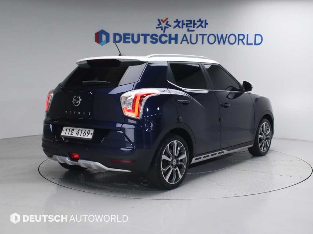 Ssangyong Tivoli - Vista 2