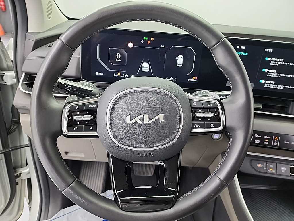 KIA Carnival - Vista 9