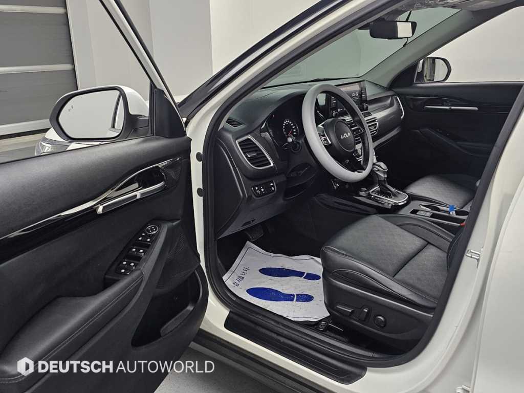 KIA Seltos - Vista 11