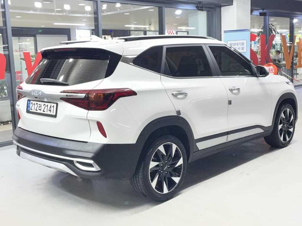 KIA Seltos - Vista 4