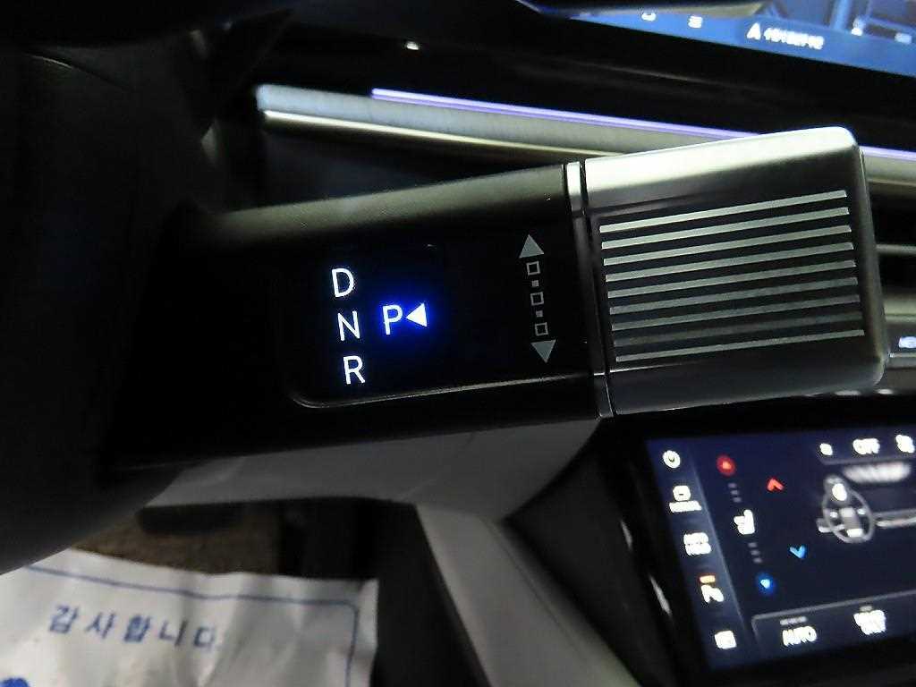 HYUNDAI Grandeur - Vista 12