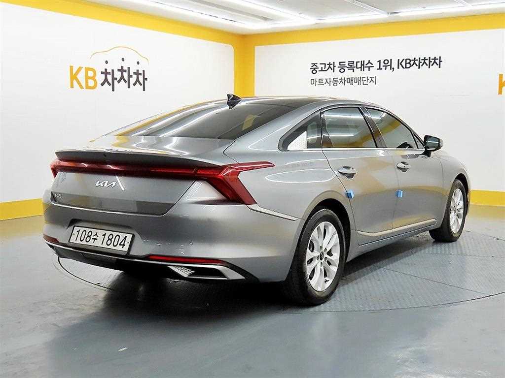 KIA K8 - Vista 4
