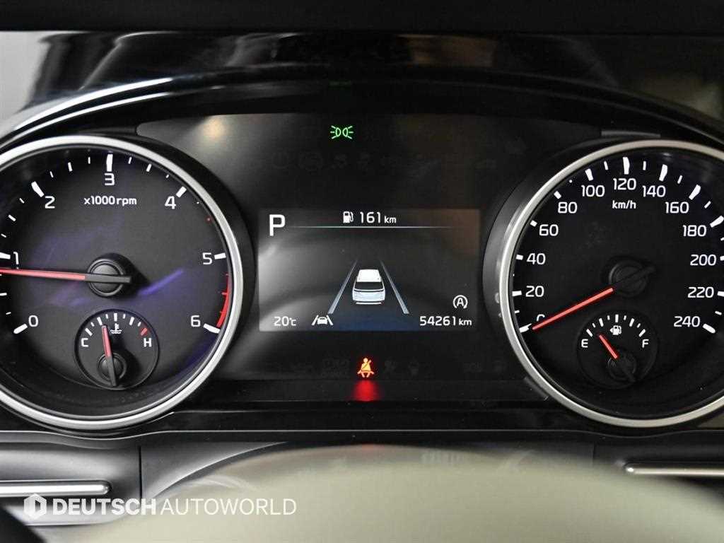 KIA Carnival - Vista 8