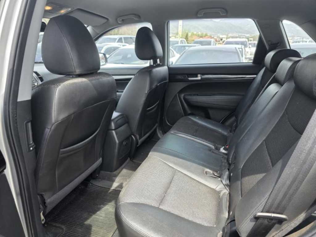 KIA Sorento - Vista 7