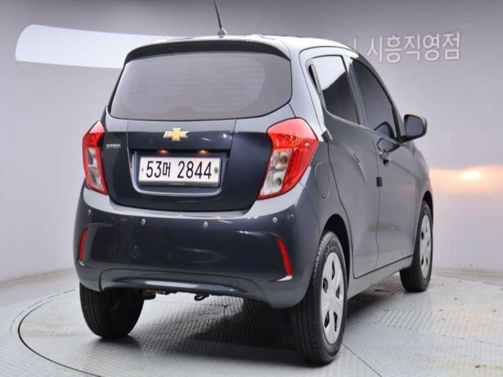 Chevrolet Spark - Vista 3
