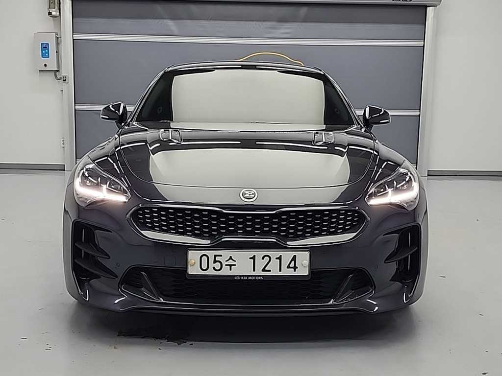 KIA Stinger - Vista 2