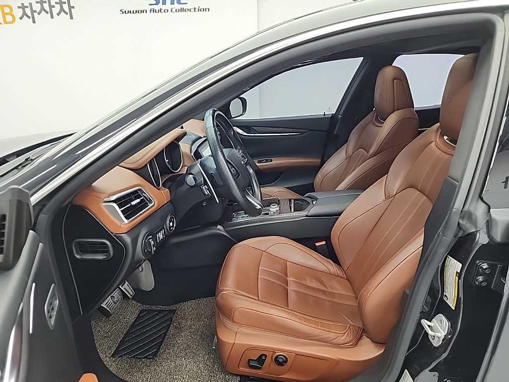 Maserati Ghibli - Vista 11