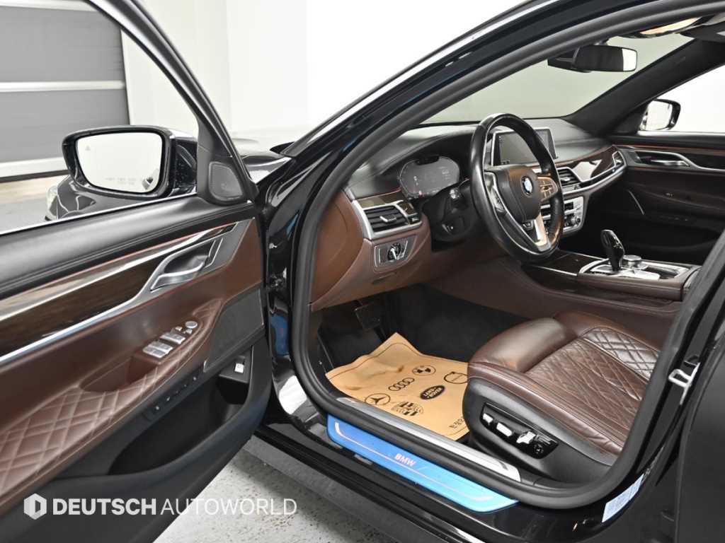 BMW 7 Series - Vista 11
