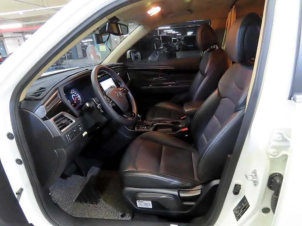 Ssangyong Korando - Vista 6