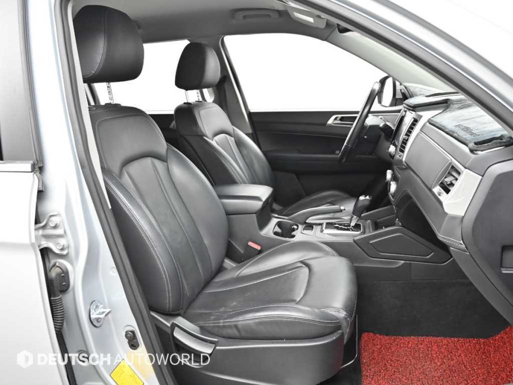 Ssangyong Rexton - Vista 10
