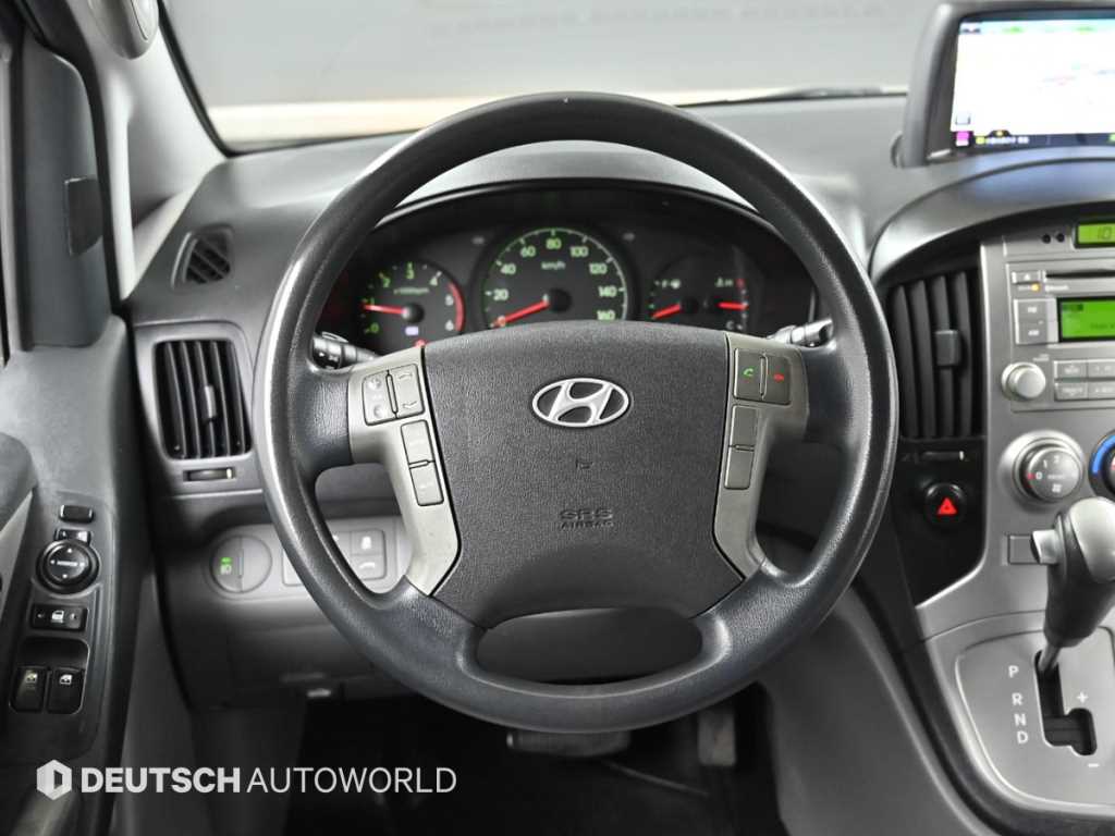 HYUNDAI Starex 2015 Plateado - Importación desde Corea - HF Imports Iquique - Foto 13