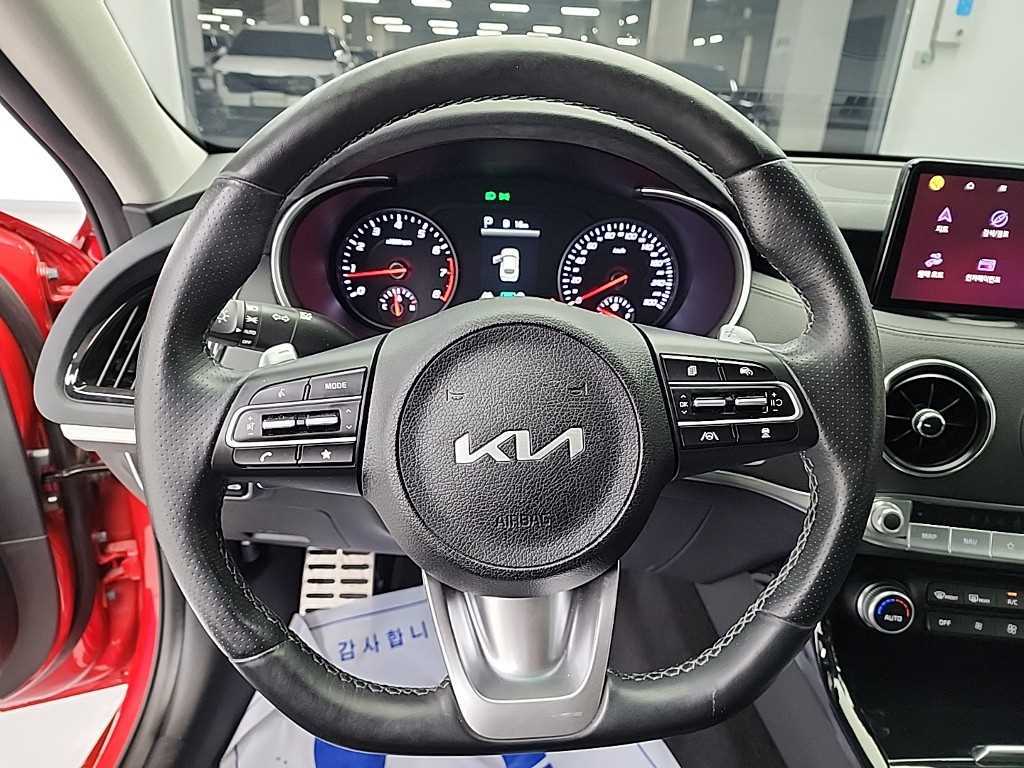 KIA Stinger - Vista 9