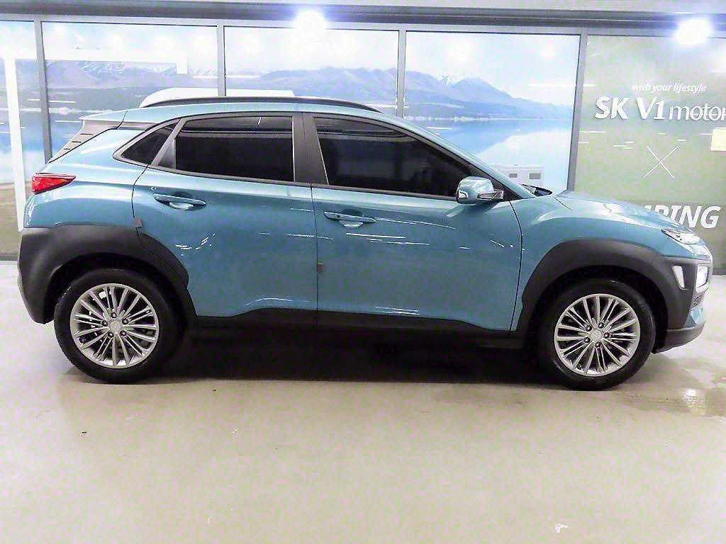 HYUNDAI Kona - Vista 3