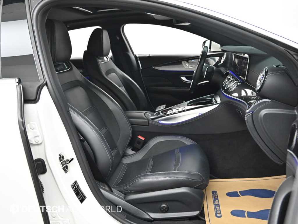 Mercedes Benz AMG GT - Vista 10