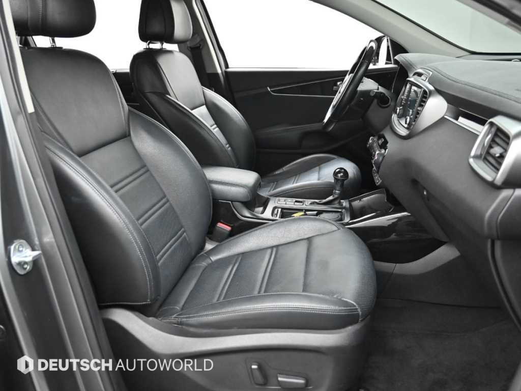 KIA Sorento - Vista 10