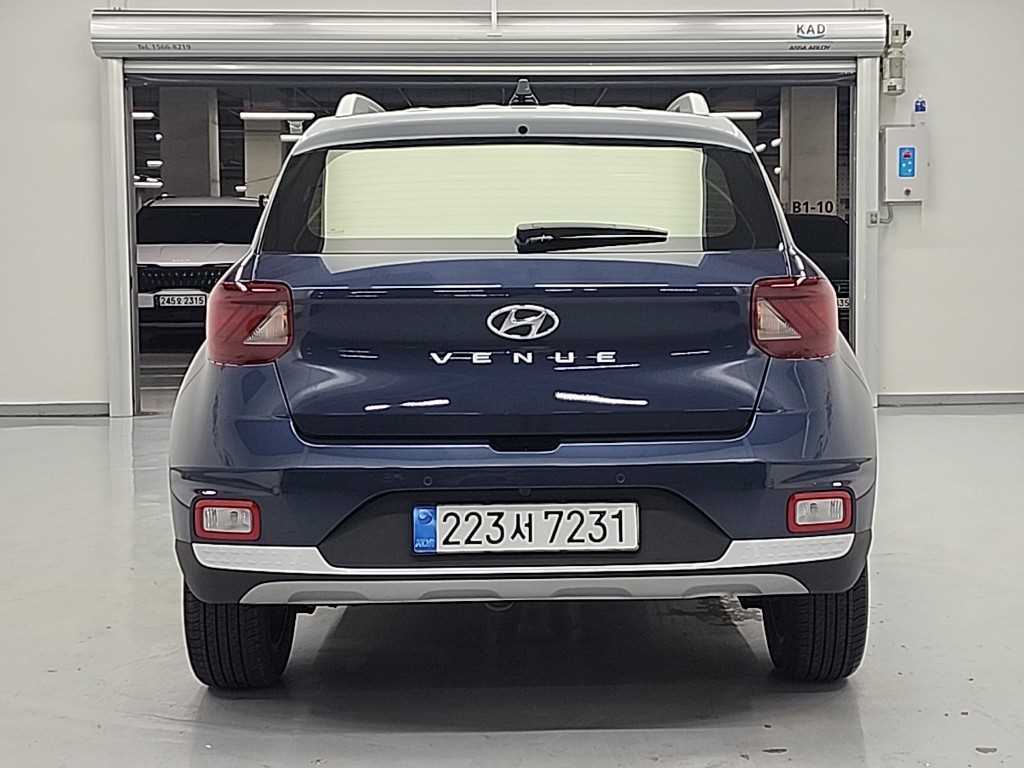 HYUNDAI Venue - Vista 3