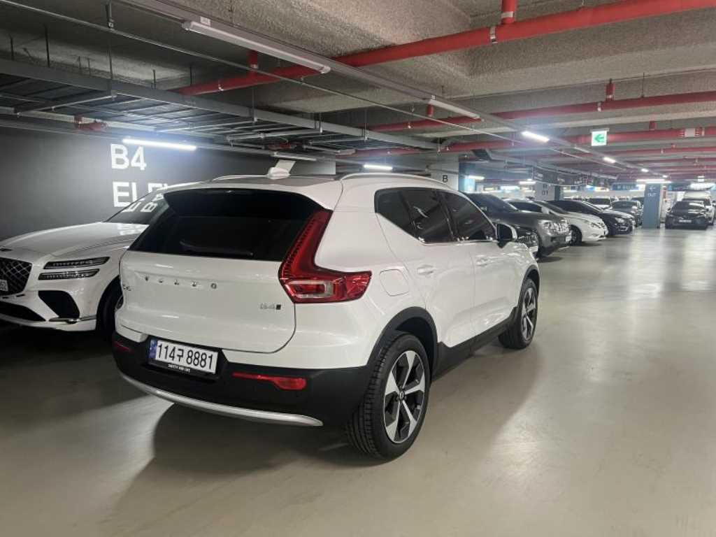 Volvo XC40 - Vista 4