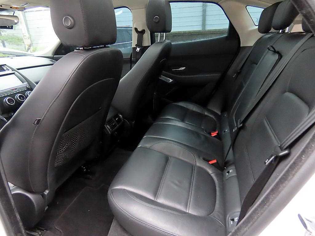 Jaguar E-PACE - Vista 6