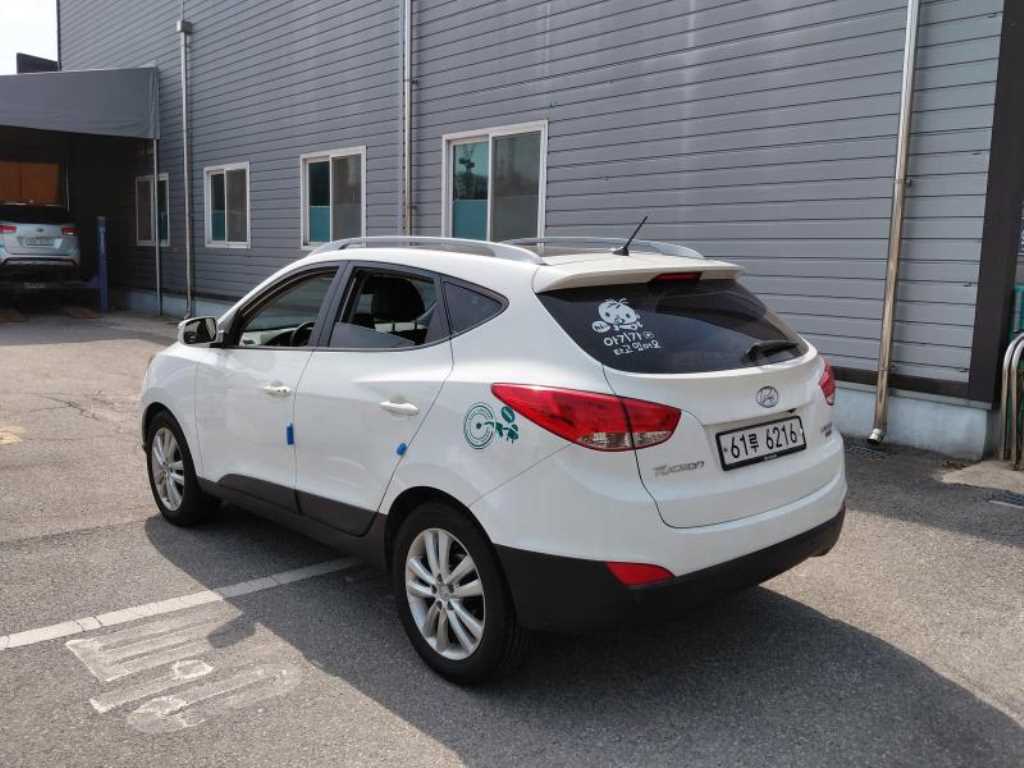 HYUNDAI Tucson - Vista 2