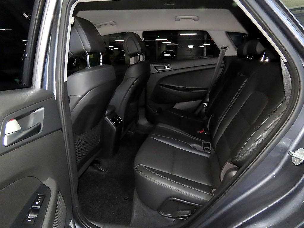 HYUNDAI Tucson - Vista 7