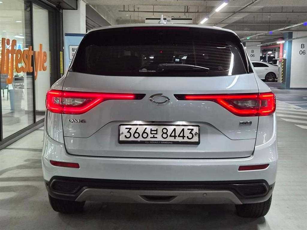 SAMSUNG QM6 - Vista 5