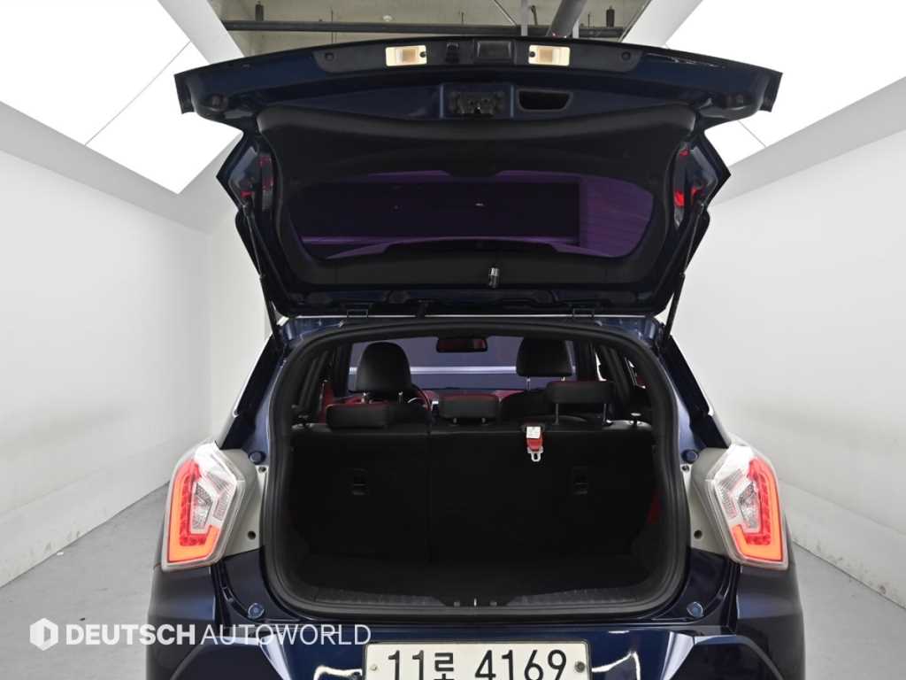 Ssangyong Tivoli 2016 Azul - Importación desde Corea - HF Imports Iquique - Foto 19